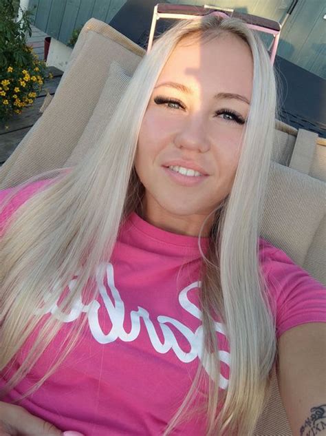 blonde onlyfans Playlist